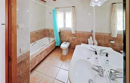 Maison 4 chambres avec piscine privée à Calpe : photo 24