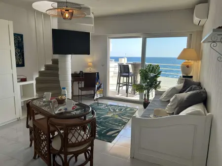 Studio vue panoramique mer, solarium 37m² - Saint-Raphaël : photo 6