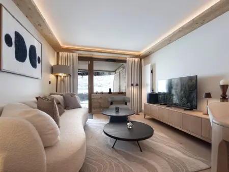 Appartement 80m² Val-d'Isère, 450m des pistes, spa : photo 1