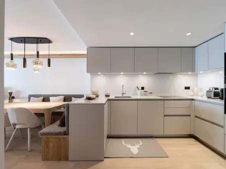 Appartement 80m² Val-d'Isère, 450m des pistes, spa : photo 4