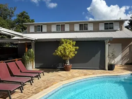Chez Arlette, maison avec piscine à Saint-Louis : photo 3