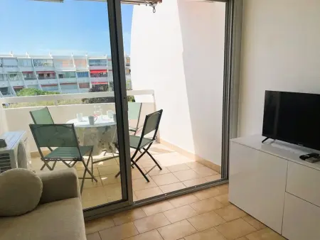 Studio cabine climatisé avec piscine à La Grande-Motte : photo 11