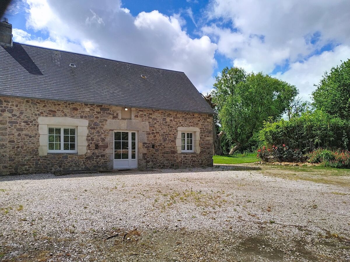 Maison de ferme à Lestre, jardin clos à 1,5 km de la mer - Photo 2