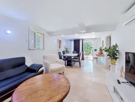 Bas de villa Anémones, 100 m² avec terrasse 40 m² : photo 2