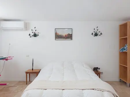 Bas de villa Anémones, 100 m² avec terrasse 40 m² : photo 9
