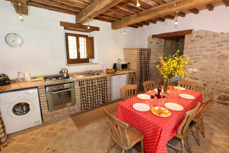 Casa Niccone : maison 3 chambres, piscine et jardin de 2800 m² - Photo 3