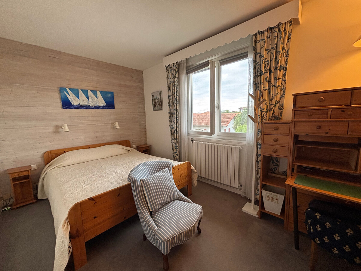 T4 spacieux avec garage à Hendaye, 3 chambres - Photo 11