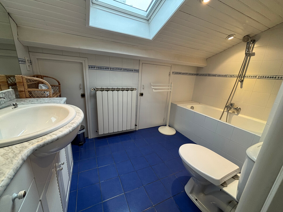 T4 spacieux avec garage à Hendaye, 3 chambres - Photo 17