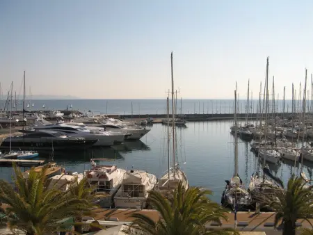 T3 rénové avec 2 parkings à Hyères : photo 12