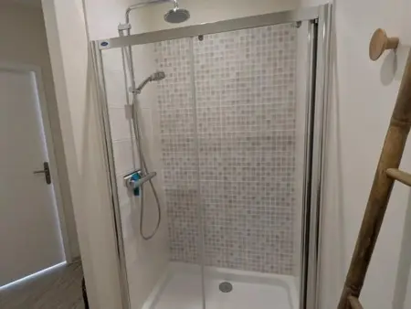 Studio La Petite Grange avec mezzanine à Bourbon-l'Archambault : photo 16