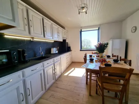Gîte 6 pers. rénové avec jardin privé à Gumières : photo 2