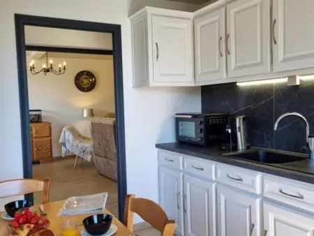 Gîte 6 pers. rénové avec jardin privé à Gumières : photo 4
