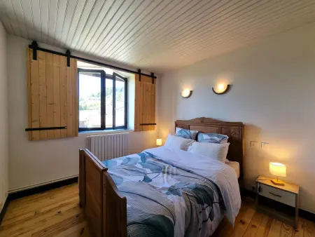 Gîte 6 pers. rénové avec jardin privé à Gumières : photo 15
