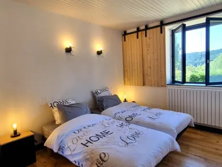Gîte 6 pers. rénové avec jardin privé à Gumières : photo 17