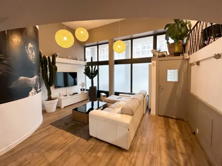 Appartement avec cinéma et jacuzzi à Lorient, 200 m² : photo 11