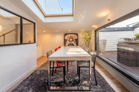 Appartement avec cinéma et jacuzzi à Lorient, 200 m² : photo 25