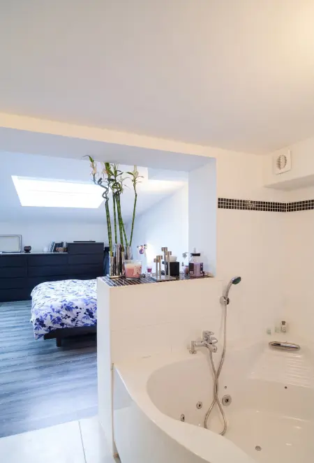 Appartement avec cinéma et jacuzzi à Lorient, 200 m² : photo 41