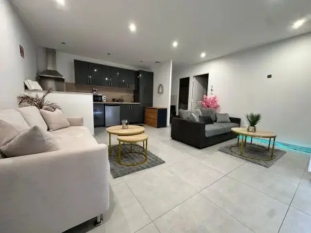 Location appartement à Freneuse, Appartement avec balcon à Freneuse - 54 m²