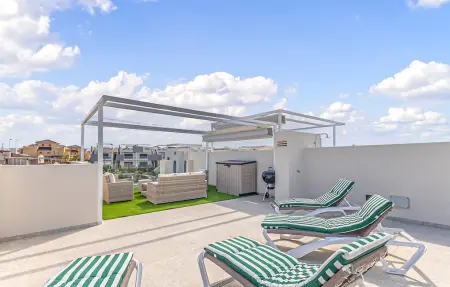Appartement 3 chambres vue mer et piscine à Torrevieja : photo 6