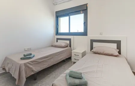Appartement 3 chambres vue mer et piscine à Torrevieja : photo 24