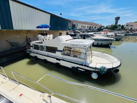 Bateau spacieux vue sur l'eau - 8 pers., Bateau 8 personnes à Colombiers : photo 1