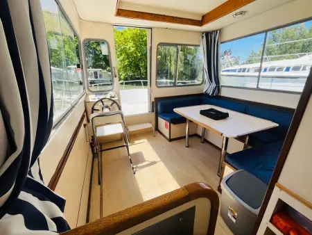 Bateau spacieux vue sur l'eau - 8 pers., Bateau 8 personnes à Colombiers : photo 4