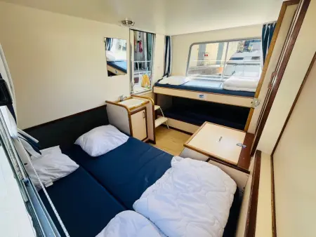Bateau spacieux vue sur l'eau - 8 pers., Bateau 8 personnes à Colombiers : photo 6