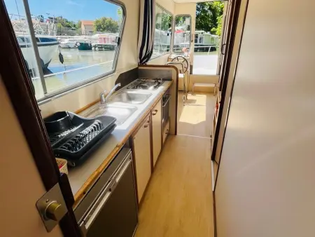 Bateau spacieux vue sur l'eau - 8 pers., Bateau 8 personnes à Colombiers : photo 8