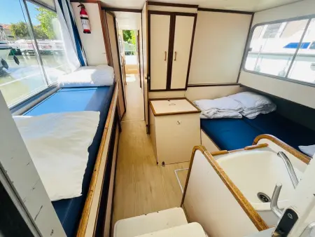 Bateau spacieux vue sur l'eau - 8 pers., Bateau 8 personnes à Colombiers : photo 13