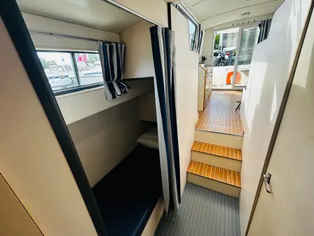 Bateau unique à quai - 8 pers., Bateau 8 personnes à Colombiers : photo 4