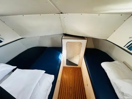 Bateau unique à quai - 8 pers., Bateau 8 personnes à Colombiers : photo 5