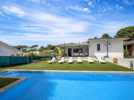 Location villa à Sils, Villa moderne, piscine privée - 8 pers.
