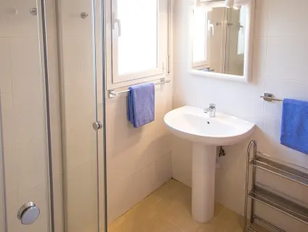 Villa Mare, 6 chambres piscine 4x9m à Lloret de Mar : photo 27