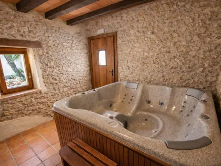 Villa du 14e siècle avec piscine, vignobles - 18 pers. : photo 26