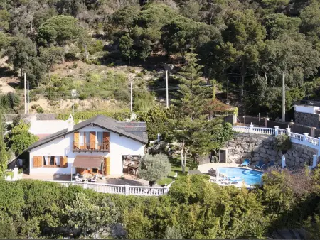 Location villa à Sant Cebrià de Vallalta, Villa vue mer et montagne - 9 pers.