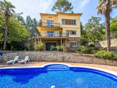 Location villa à Corbera de Llobregat, Villa élégante avec piscine - 6 pers.