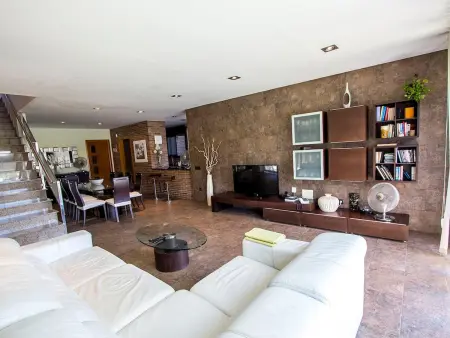 Villa 14 pers., piscine privée et vue sur le parc de Sentmenat : photo 3