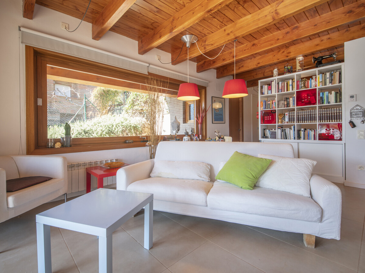 Villa moderne Torrelles de Llobregat, piscine débordement - Photo 14