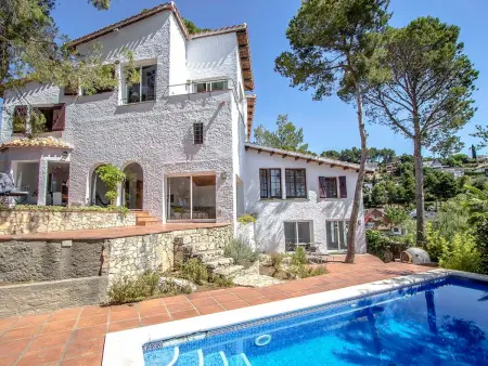 Location villa à Pallejá, Villa avec piscine privée, vue montagne - 14 pers.
