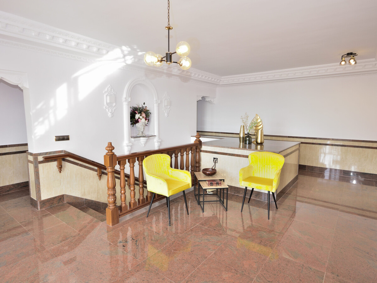 Château avec chapelle et piscine privée – 15 pers. - Photo 25