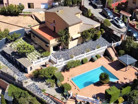 Villa avec piscine privée - 8 pers., Villa 8 personnes à Torrelles de Llobregat - Photo 5