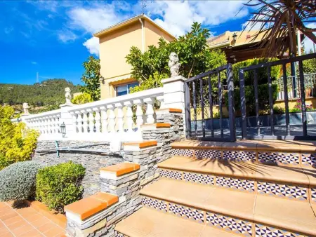Villa avec piscine privée - 8 pers., Villa 8 personnes à Torrelles de Llobregat - Photo 19