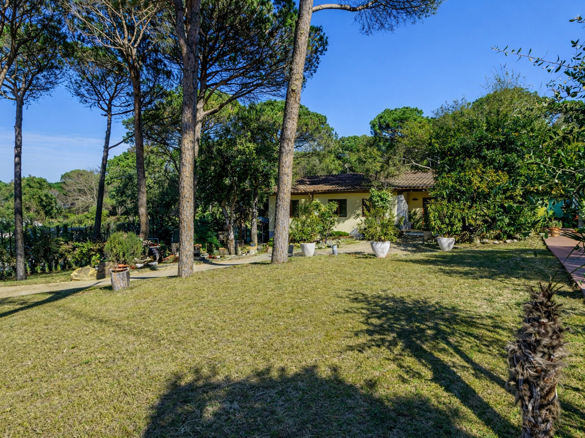 Villa 4 chambres avec piscine et salle de jeux à Sils - Photo 21