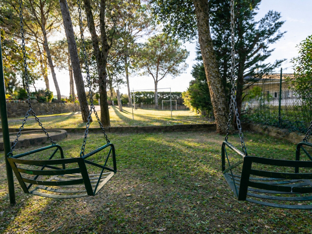 Villa 4 chambres avec piscine et salle de jeux à Sils - Photo 25