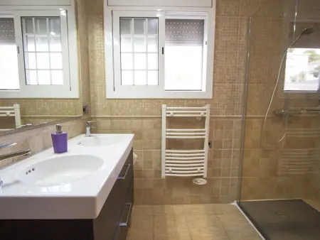 Villa avec piscine et animaux admis - 10 pers., Villa 10 personnes à Calafell - Photo 19