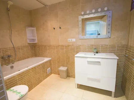 Villa avec piscine et animaux admis - 10 pers., Villa 10 personnes à Calafell - Photo 20