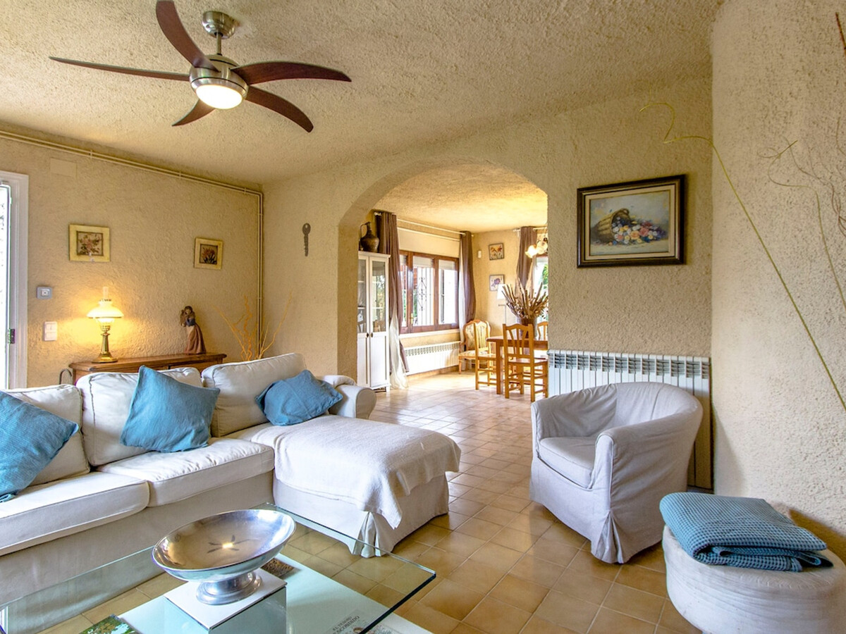 Villa 10 pers., 5 chambres, piscine privée à Santa Coloma - Photo 2