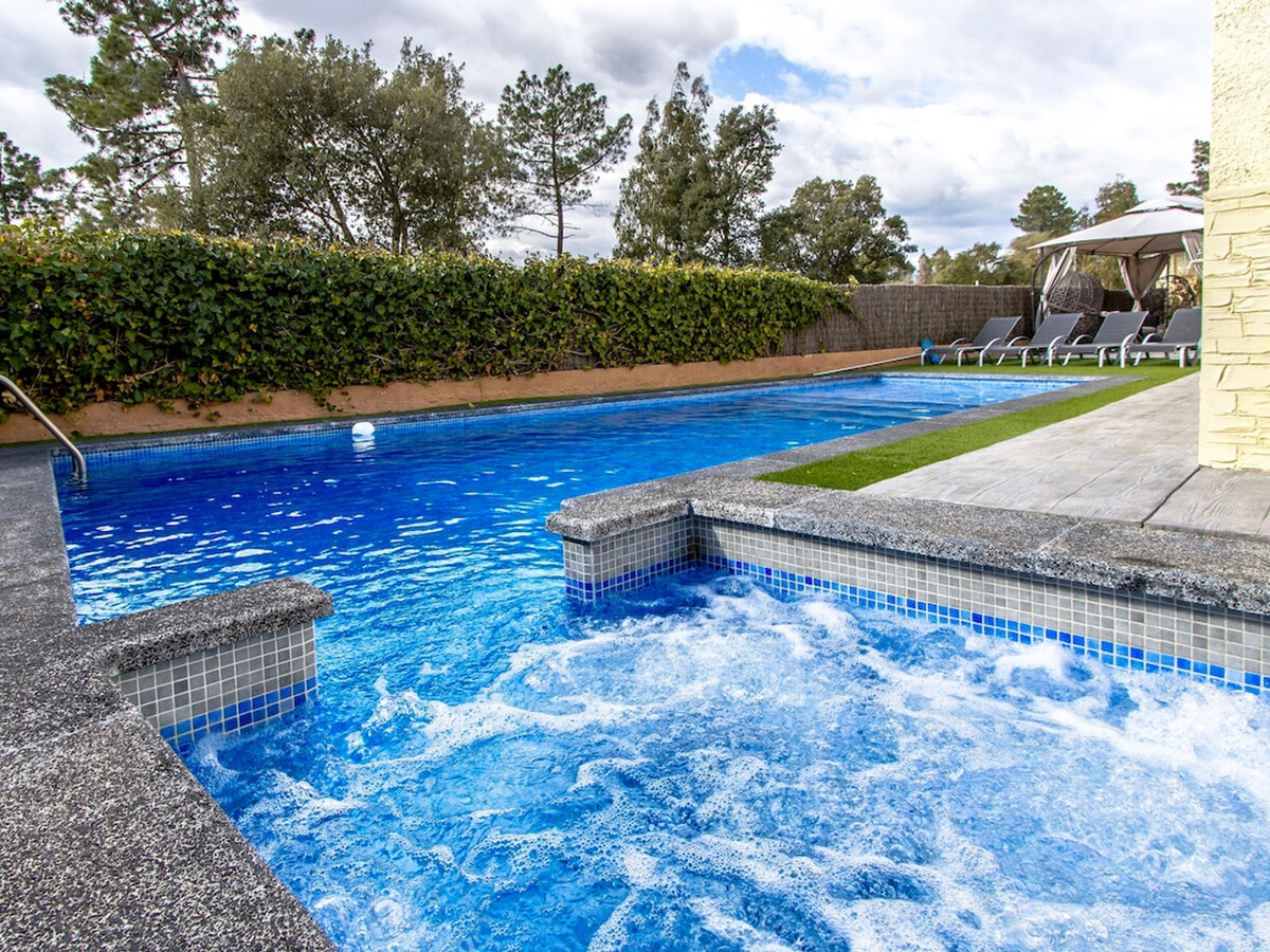 Villa 10 pers., 5 chambres, piscine privée à Santa Coloma - Photo 5