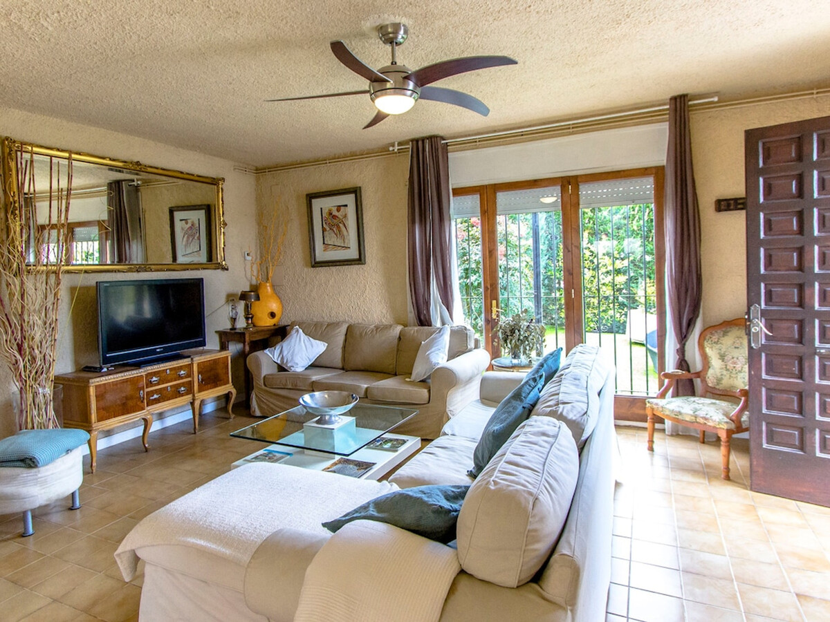 Villa 10 pers., 5 chambres, piscine privée à Santa Coloma - Photo 12
