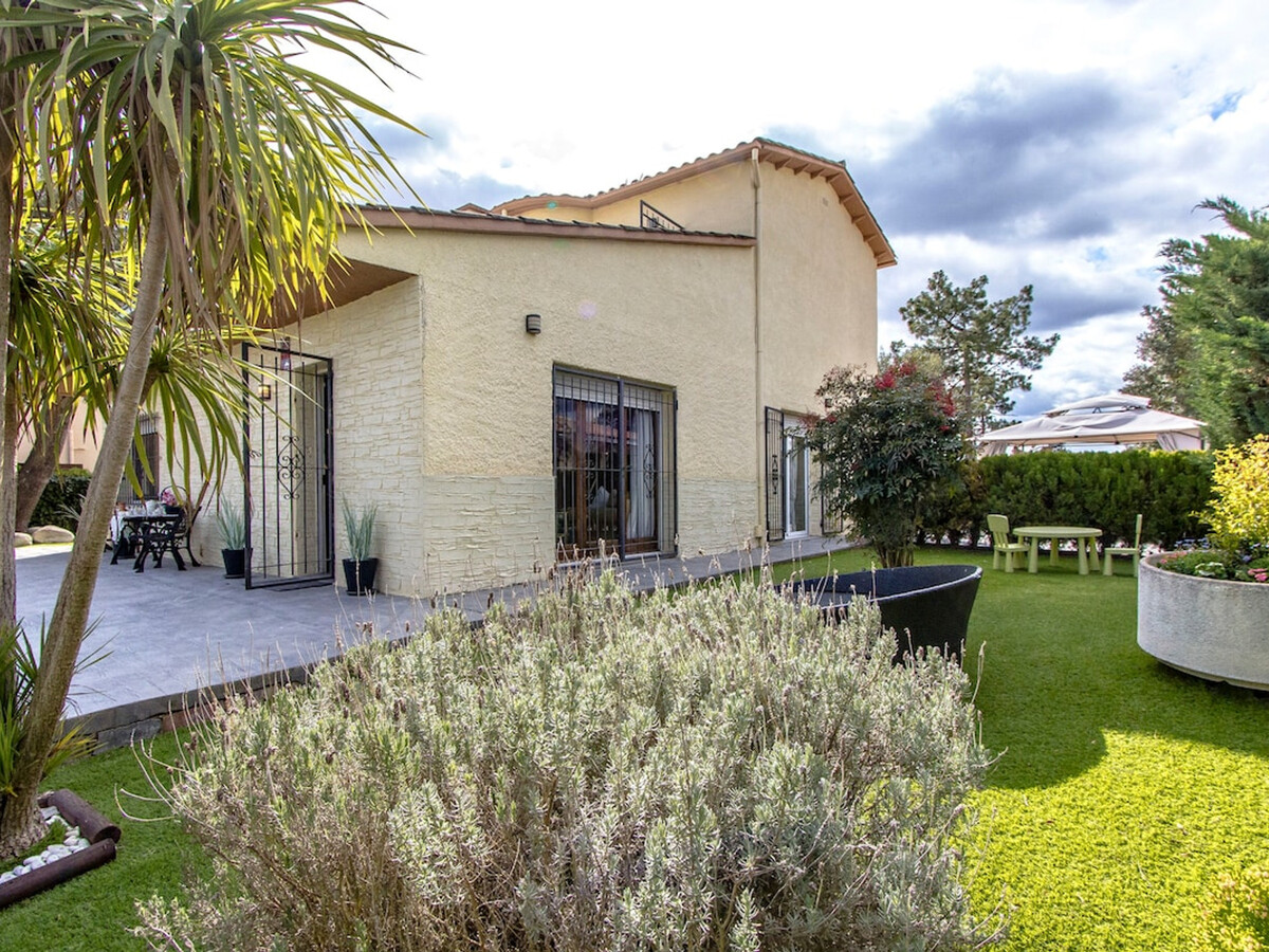 Villa 10 pers., 5 chambres, piscine privée à Santa Coloma - Photo 25